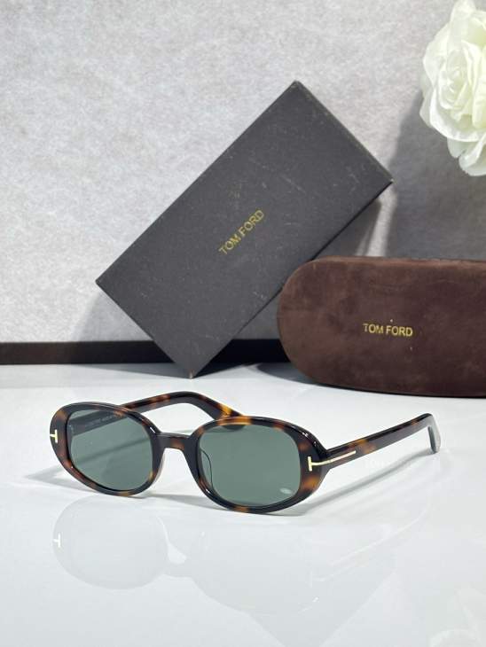 Picture of Tom Ford Sunglasses _SKUfw77364415fw